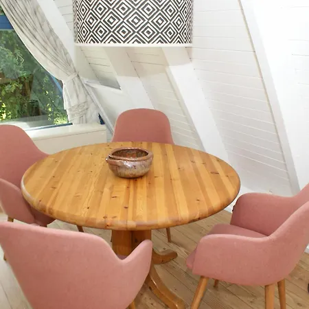 Zeltdachhaus Mit W-lan In Strandnaehe بيت للعطل
